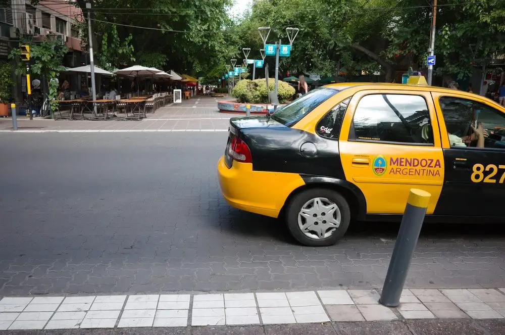 taxi en mendoza - Cómo pedir un taxi en Mendoza