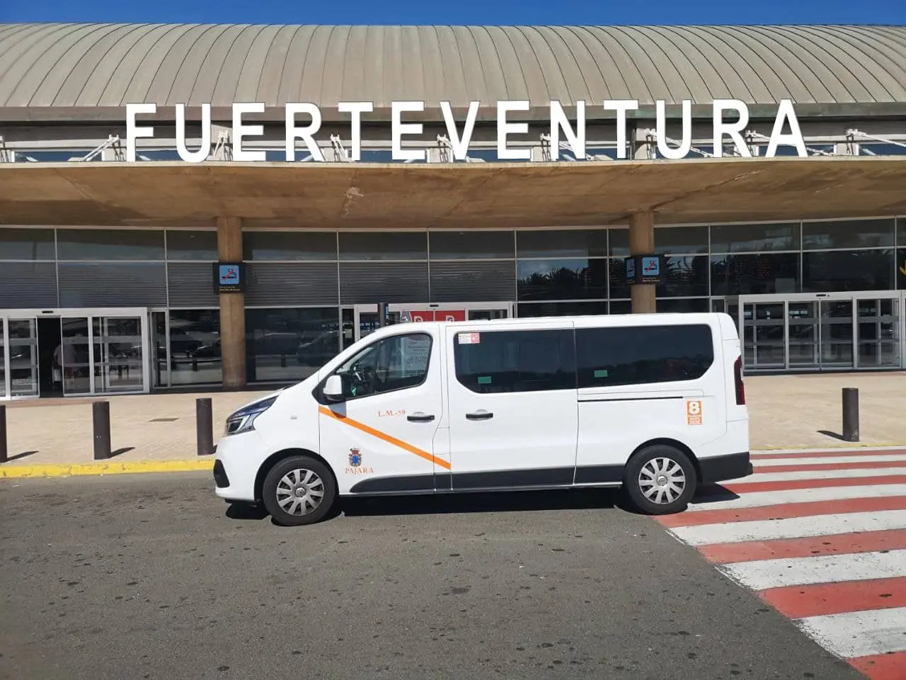 how to book a taxi in fuerteventura - Is it cheaper to book a taxi in advance