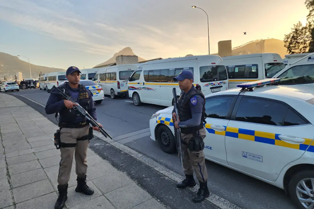 cape town taxi strike - Why were taxis impounded in Cape Town